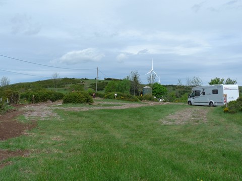 aire camping car à la ferme ardèche