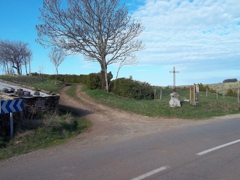 entrée aire camping car ardèche